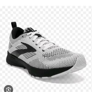 Brooks Revel 5 White Black Size 8.5M Running Athletic Shoes Sneakers $75 MSRP